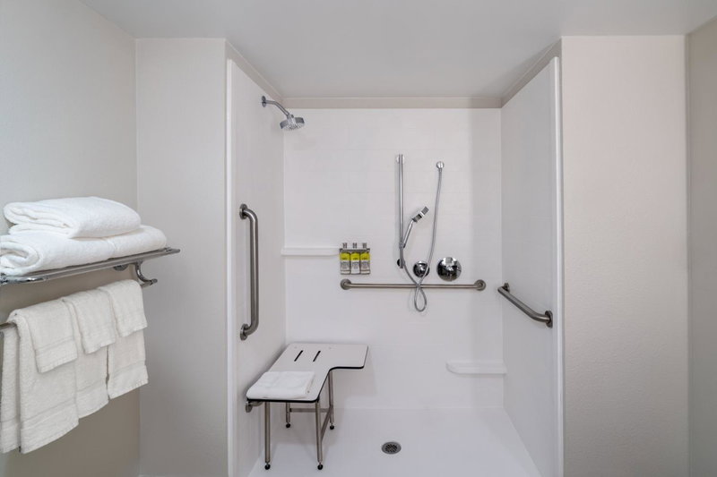 Holiday Inn Express Hotel & Suites Bluffton at Hilton Head Area by IHG, Bluffton, United States