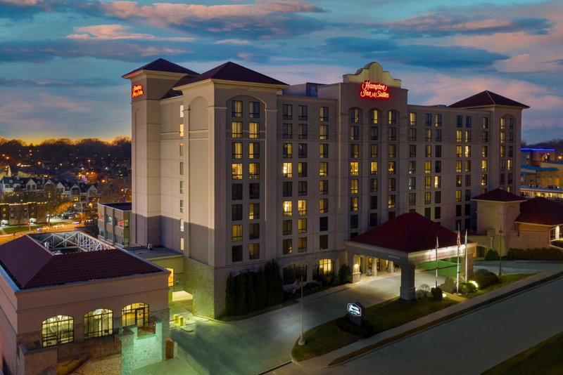 Hampton Inn & Suites Country Club Plaza, Kansas City, United States