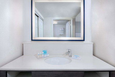 Hampton Inn & Suites Country Club Plaza, Kansas City, United States