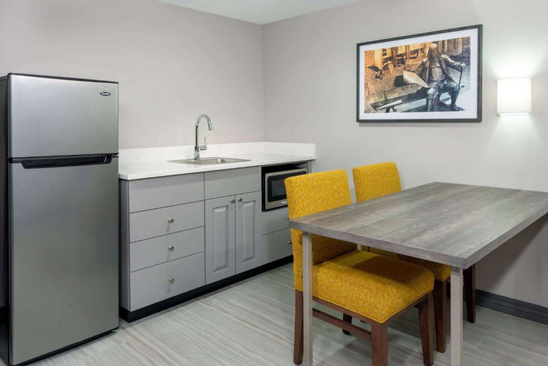 Hampton Inn & Suites Country Club Plaza, Kansas City, United States