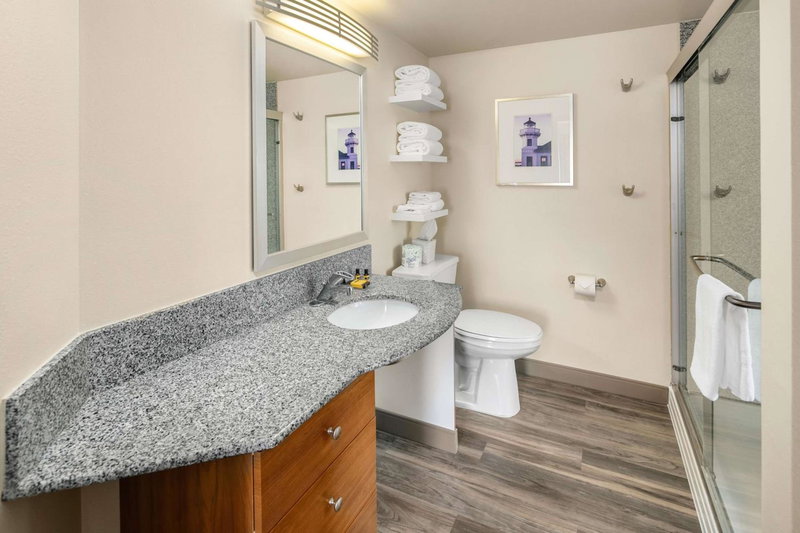 Executive Residency by Best Western Navigator Inn & Suites, Everett, United States