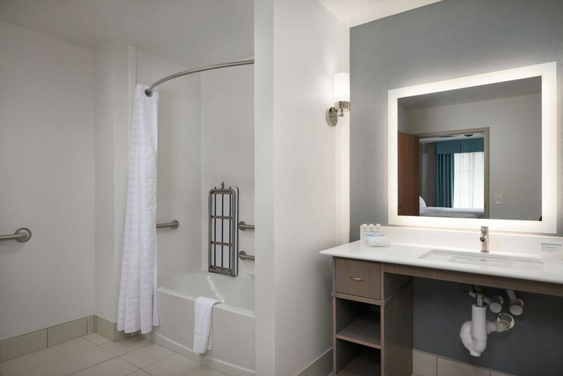 Homewood Suites By Hilton Cincinnati Midtown, Cincinnati, United States