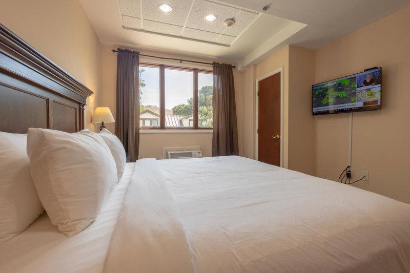 Ocean Inn & Suites, Saint Simons Island, United States