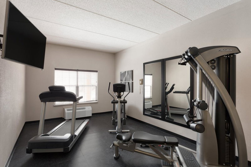 Country Inn & Suites by Radisson, Jackson, TN, Jackson, United States