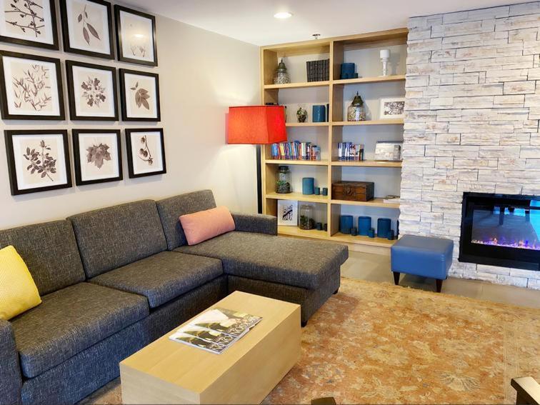 Country Inn & Suites by Radisson, Jackson, TN, Jackson, United States