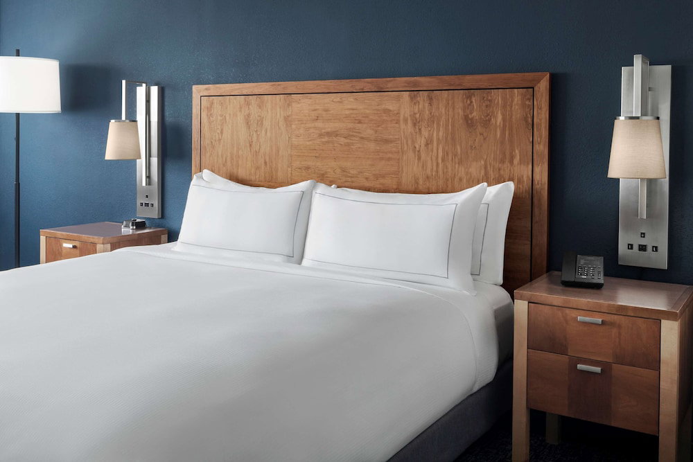 The Alloy King of Prussia - a DoubleTree by Hilton, United States