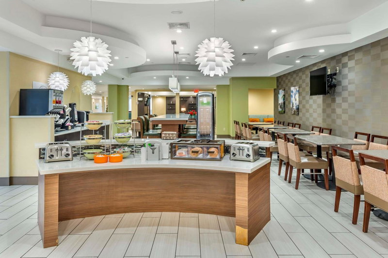 Best Western Plus New Englander, Woburn, United States