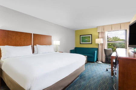 Holiday Inn Express & Suites Wilmington-University Center by IHG, Wilmington, United States