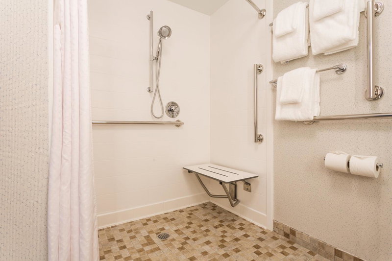 Holiday Inn Express & Suites Wilmington-University Center by IHG, Wilmington, United States