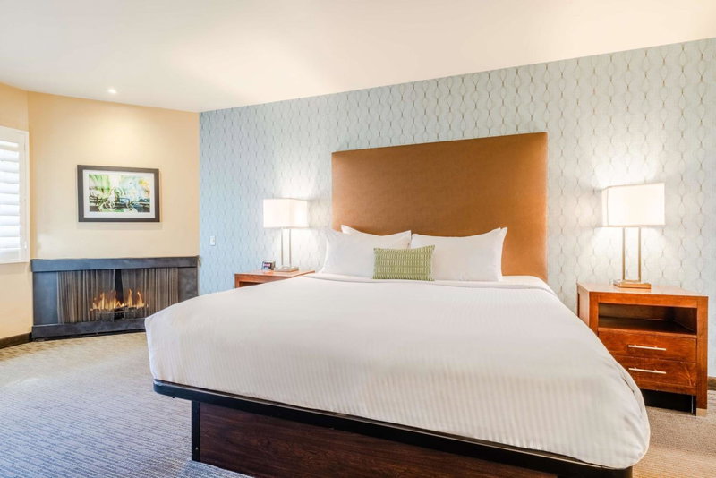 Best Western Plus Beach View Lodge Carlsbad, Carlsbad, United States