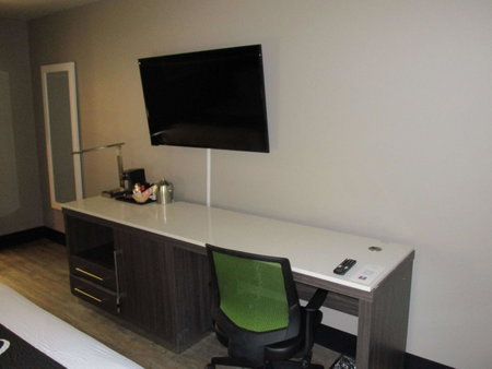 SureStay Plus Hotel by Best Western Point Richmond, Richmond, United States