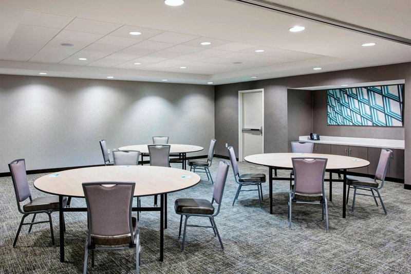 SpringHill Suites by Marriott Milwaukee Downtown, Milwaukee, United States