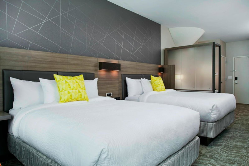SpringHill Suites by Marriott Milwaukee Downtown, Milwaukee, United States