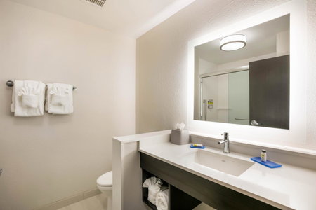 Holiday Inn Express & Suites Jacksonville - Town Center by IHG, Jacksonville, United States