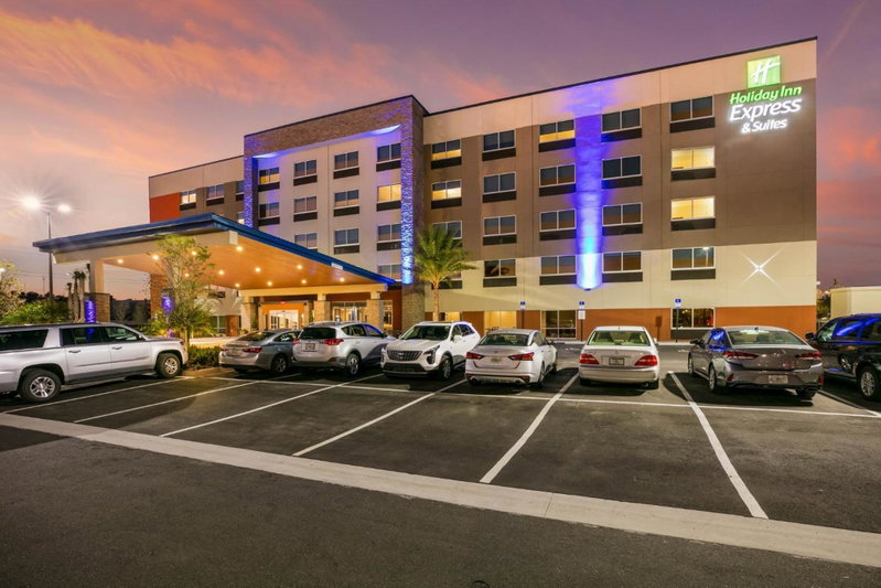 Holiday Inn Express & Suites Jacksonville - Town Center by IHG, Jacksonville, United States
