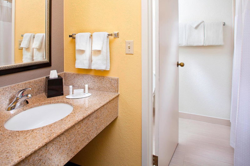 Courtyard Miami Airport West Doral, Miami, United States