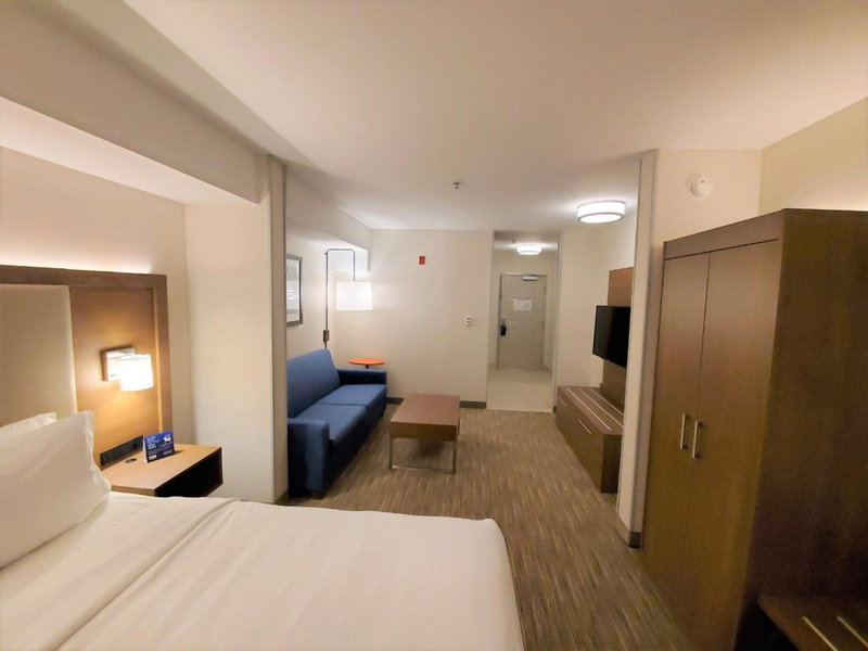 Holiday Inn Express Hotel & Suites Seattle North - Lynnwood by IHG, Lynnwood, United States