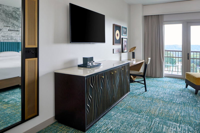 Renaissance Shoals Resort & Spa, Florence, United States