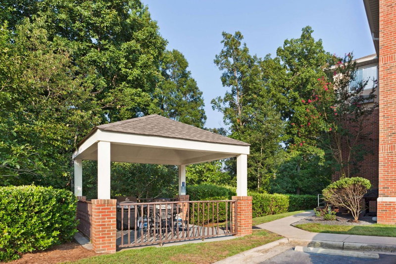 Sonesta Simply Suites Charlotte University, Charlotte, United States