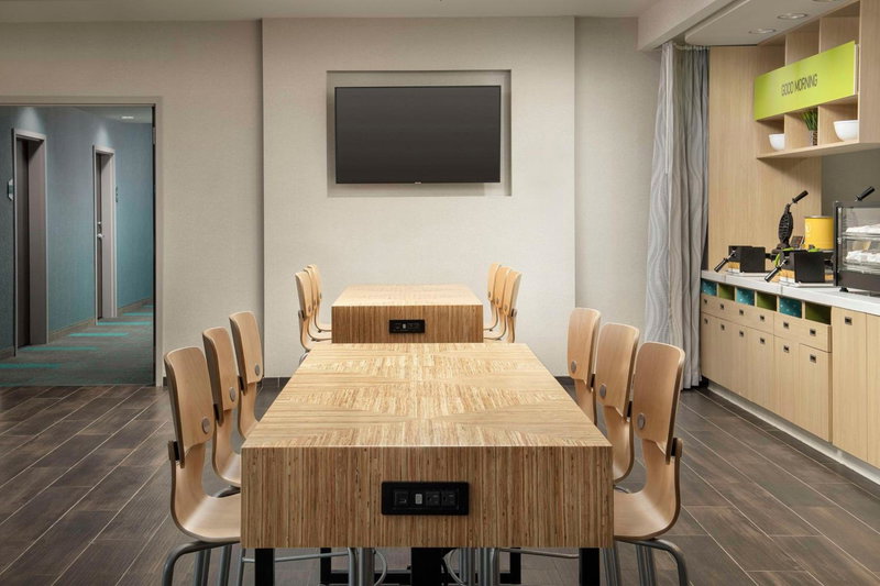 Home2 Suites By Hilton Clovis Fresno Airport, Clovis, United States