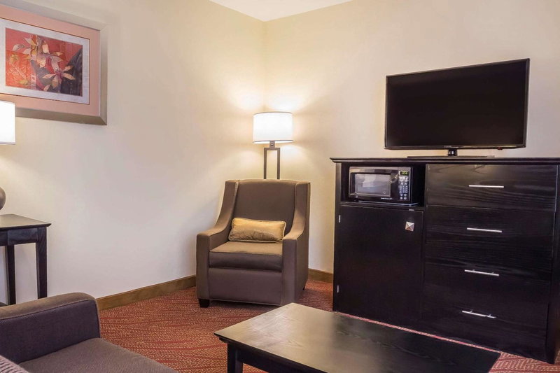 Comfort Inn & Suites LaGuardia Airport, Queens, United States