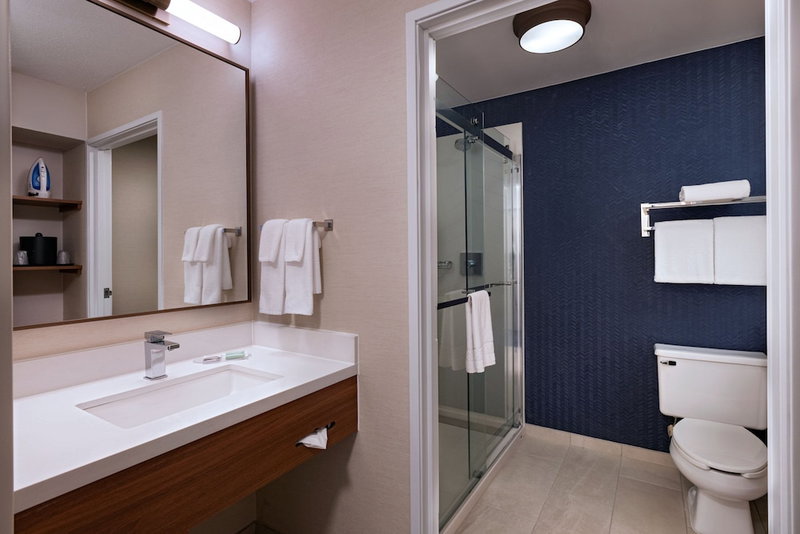 Fairfield Inn By Marriott Kansas City Airport, Kansas City, United States