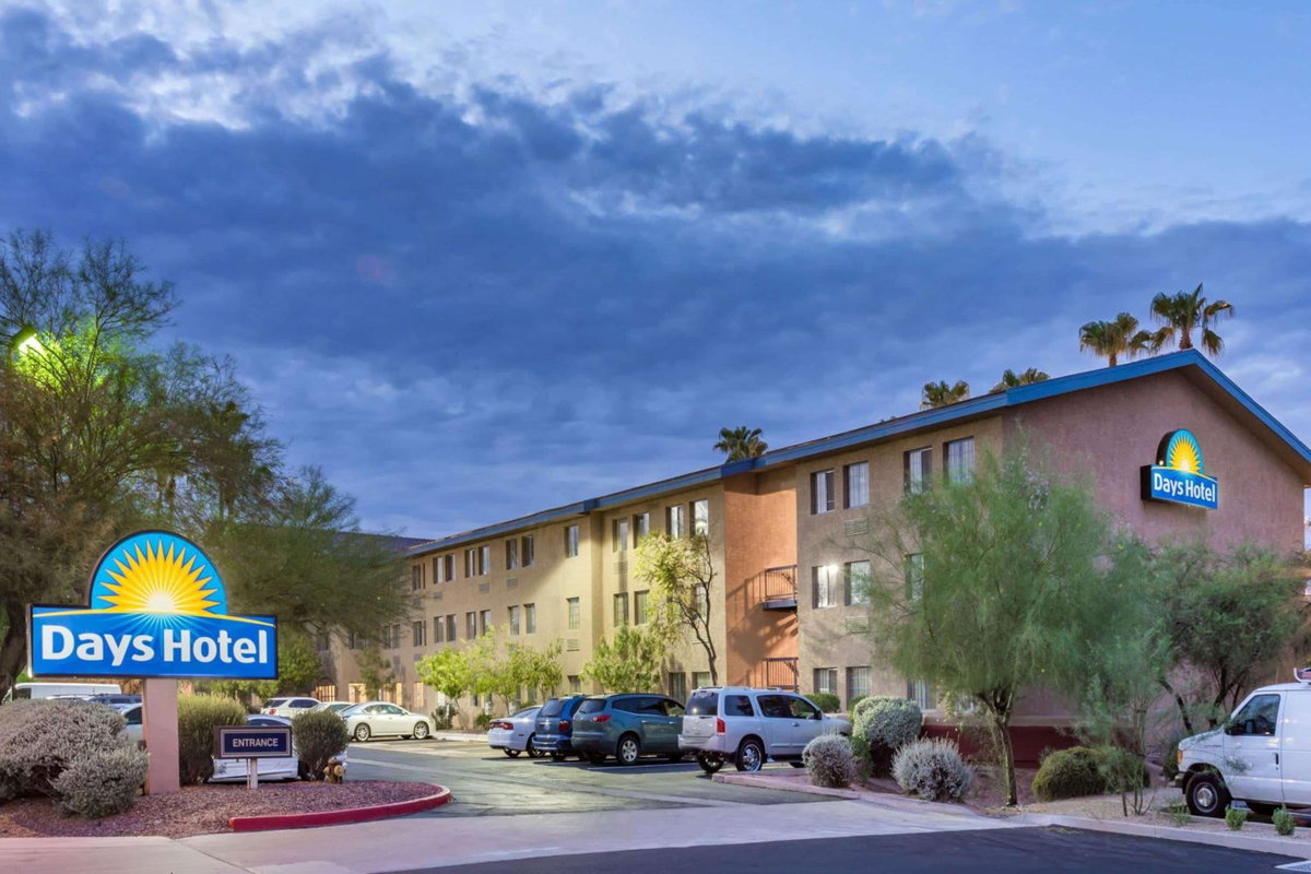 Days Inn & Suites by Wyndham Mesa Near Phoenix, United States