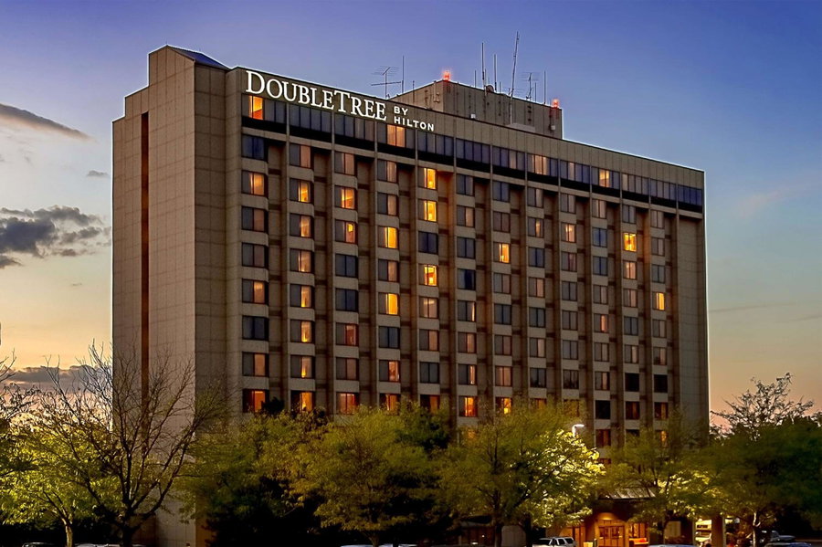DoubleTree by Hilton Hotel St. Louis - Chesterfield, Chesterfield, United States
