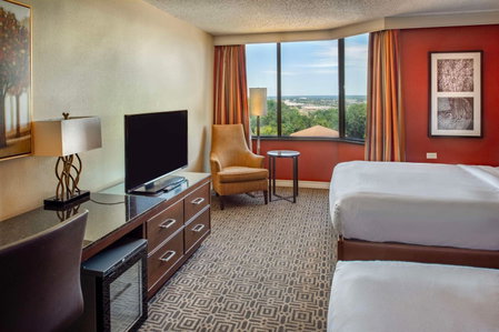 DoubleTree by Hilton Hotel St. Louis - Chesterfield, Chesterfield, United States
