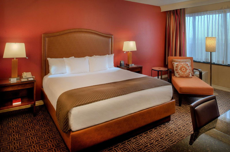 DoubleTree by Hilton Hotel St. Louis - Chesterfield, Chesterfield, United States