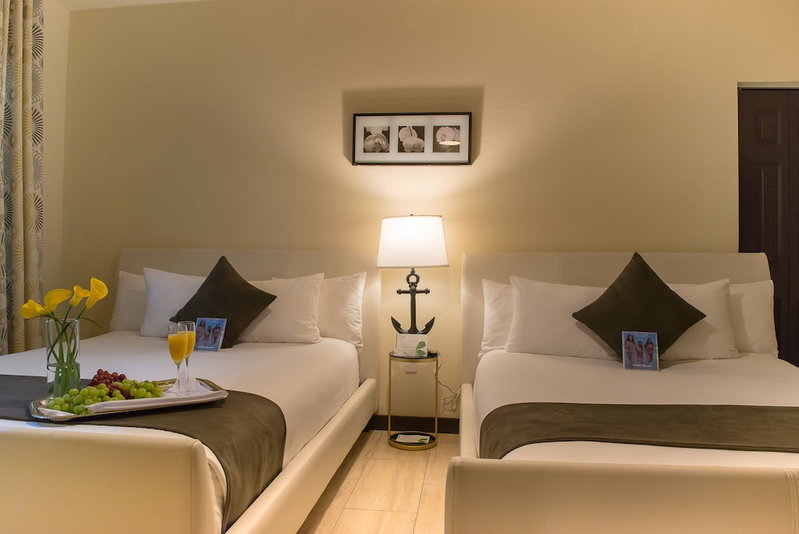 Tradewinds Apartment Hotel, Miami Beach, United States