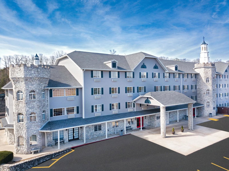 The Stone Castle Hotel & Conference Center, Branson, United States