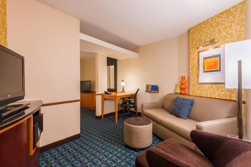 Fairfield Inn & Suites – Buffalo Airport, Cheektowaga, United States