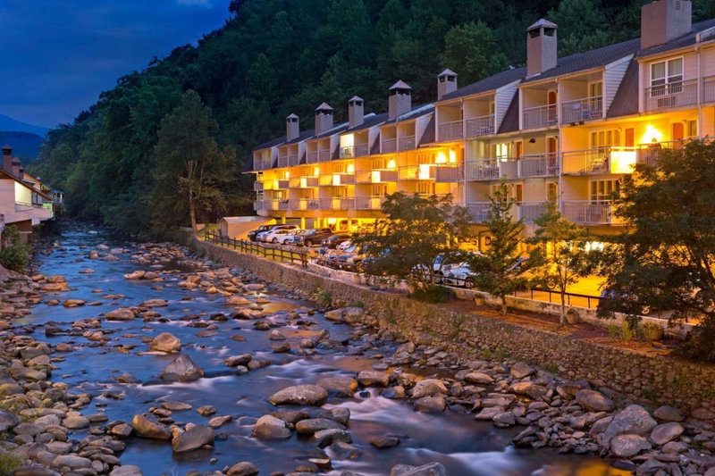Gatlinburg River Inn, Gatlinburg, United States