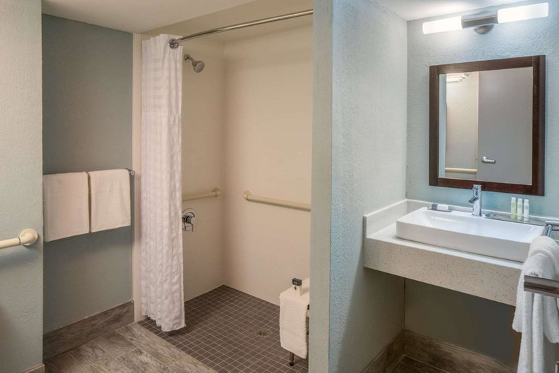 DoubleTree by Hilton Austin Northwest - Arboretum, Austin, United States