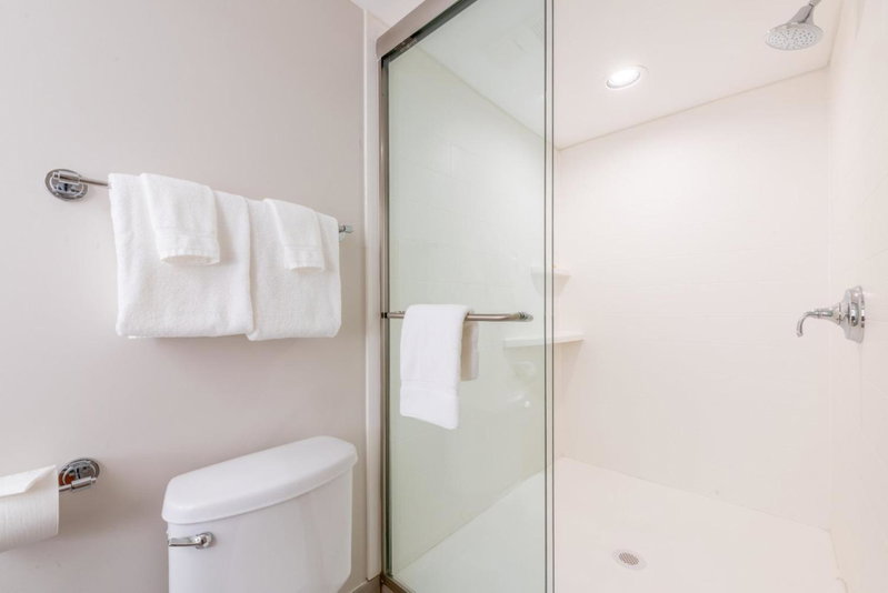 Holiday Inn Express Hotel & Suites Bradenton West by IHG, Bradenton, United States