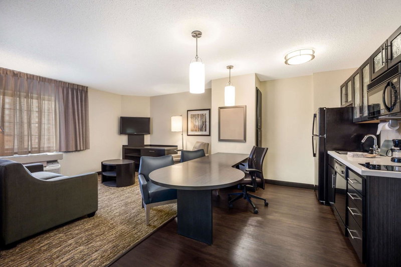 Sonesta Simply Suites Arlington Entertainment District, Arlington, United States