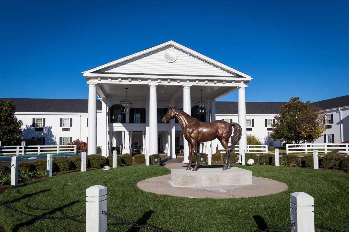 The Campbell House Lexington, Curio Collection by Hilton, États-Unis