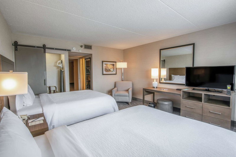 Embassy Suites by Hilton Chicago Schaumburg Woodfield, Schaumburg, United States