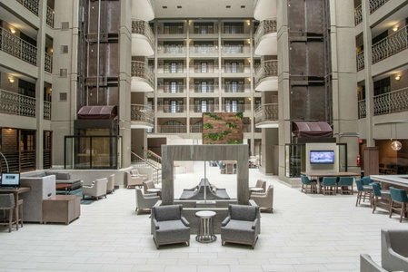 Embassy Suites by Hilton Chicago Schaumburg Woodfield, Schaumburg, United States