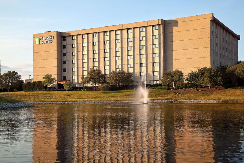 Embassy Suites by Hilton Chicago Schaumburg Woodfield, Schaumburg, United States