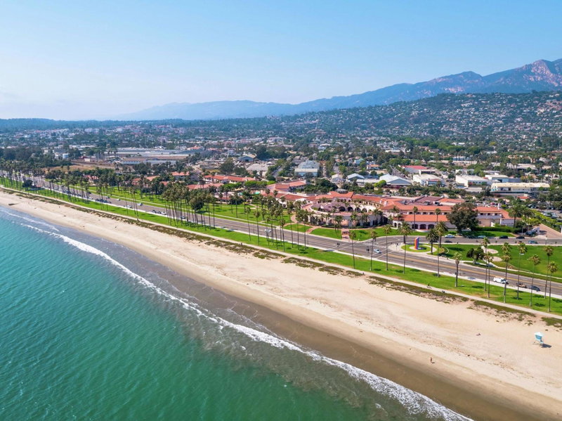 Hilton Santa Barbara Beachfront Resort, Santa Barbara, United States
