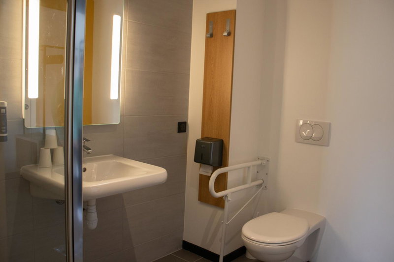 B&B HOTEL Le Puy-en-Velay, Vals-près-le-Puy, France