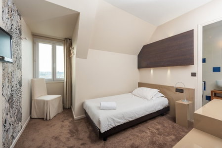 Hotel OTONALI, Saint-Malo, France