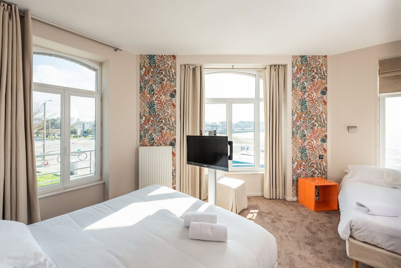 Hotel OTONALI, Saint-Malo, France