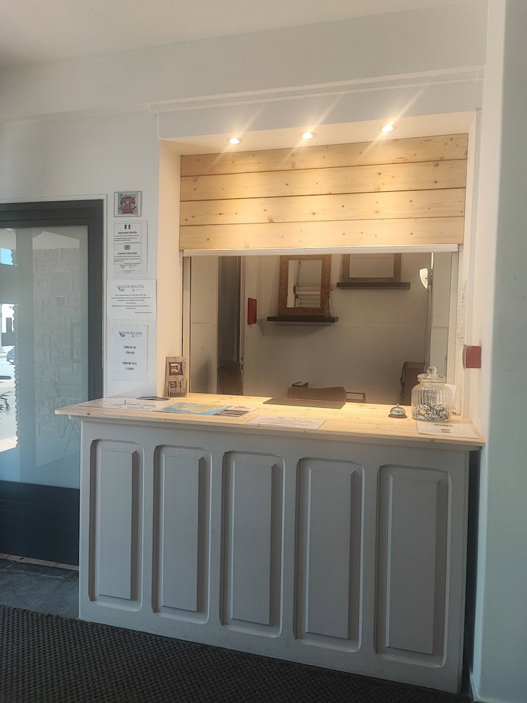 Hotel · Hôtel Aiglon Bylitis, Porto-Vecchio