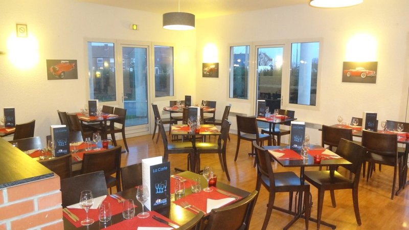 Logis Hôtel & Restaurant & Bar LE COTTAGE, Calais, France