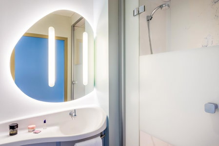 Ibis Budget Clermont Ferrand - Le Brezet - Aeroport, Clermont-Ferrand, France