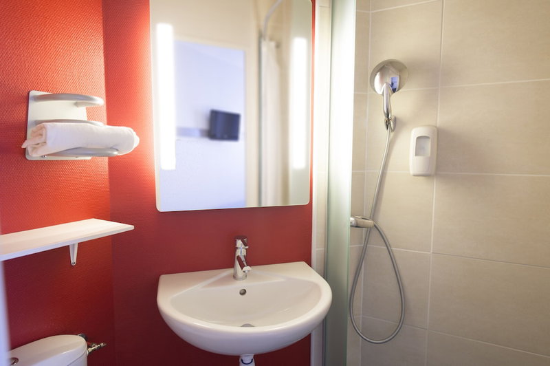 B&B HOTEL Chatellerault, Chatellerault, France