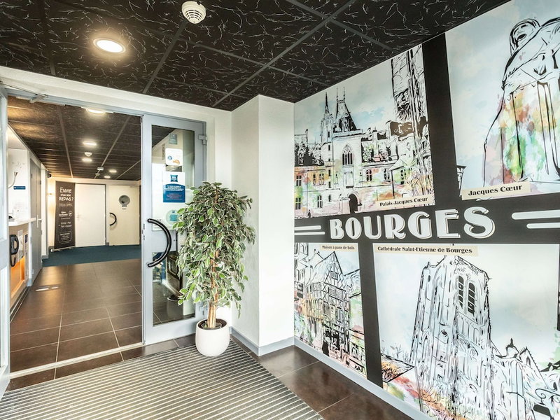 ibis budget Bourges, Le Subdray, France